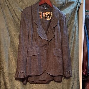 Ellen Tracy Charcoal Blazer with Floral Lining